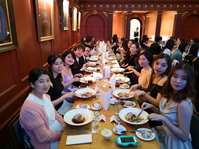 Formal Dinner 中_副本.jpg