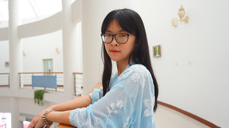 2015级金融学黄芷葶4_副本.jpg