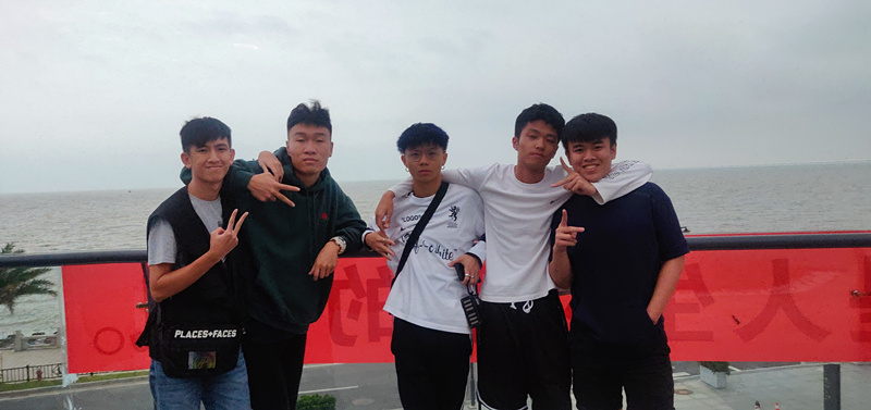 公关国际部团建活动_副本.jpg