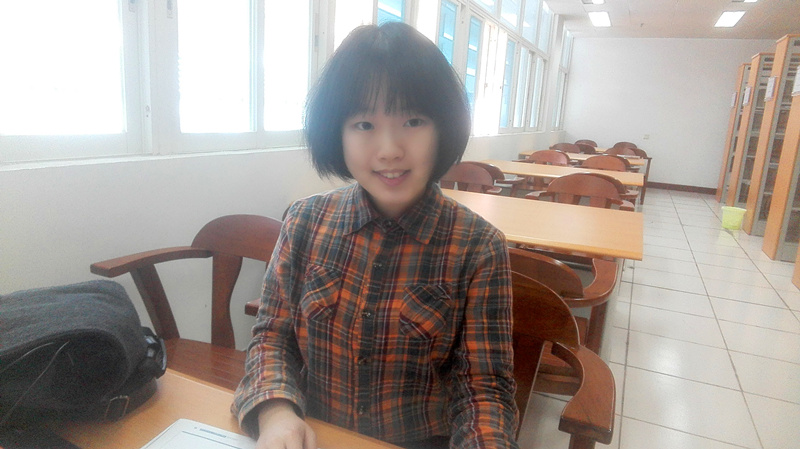 国商院14金工 王许 生活照1_副本.jpg